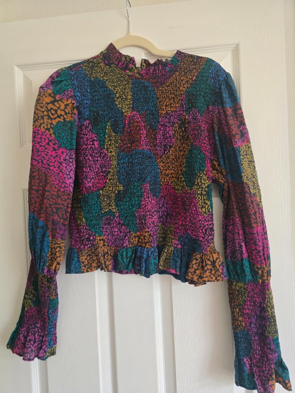 FARM RIO Smocked Leopard Print Top Size Xl